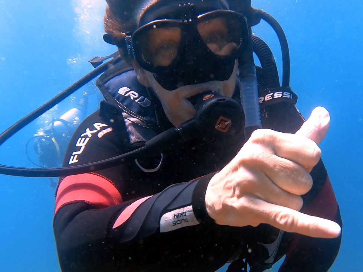 Scuba diving for women – how to become a confident scuba diver