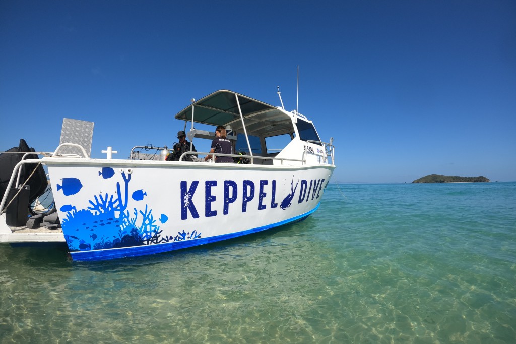 Keppel Dives Boat